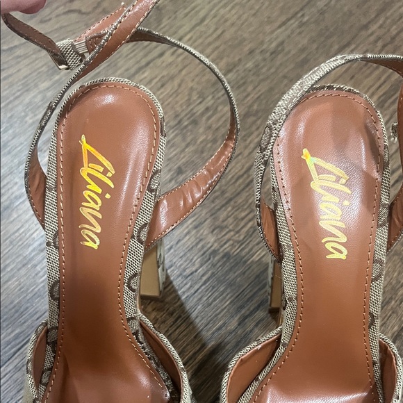 Elegant Beige Platform Sandals size 8 - Picture 3 of 5